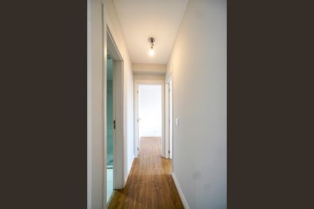 Corredor dos quartos de apartamento para alugar com 2 quartos, 45m² em Maranhão, São Paulo