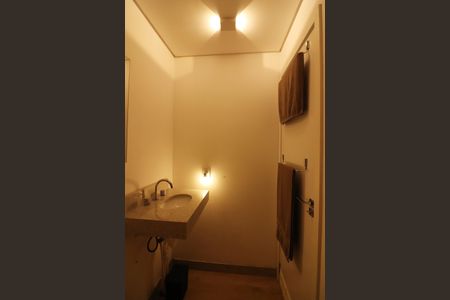 Banheiro Social de kitnet/studio para alugar com 1 quarto, 36m² em Vila Angelina, São Bernardo do Campo