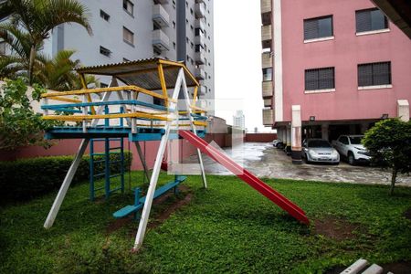 Apartamento à venda com 84m², 3 quartos e 2 vagas Apartamento à venda com 84m², 3 quartos e 2 vagasÁrea comum - Playground
