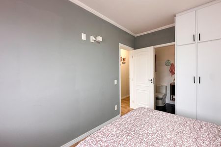 Apartamento à venda com 84m², 3 quartos e 2 vagas Apartamento à venda com 84m², 3 quartos e 2 vagasSuíte