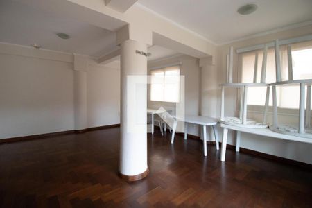 Apartamento à venda com 84m², 3 quartos e 2 vagas Apartamento à venda com 84m², 3 quartos e 2 vagasÁrea comum - Salão de festas