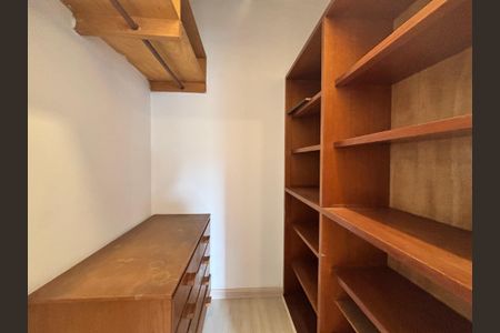 Apartamento para alugar com 76m², 3 quartos e 1 vaga Apartamento para alugar com 76m², 3 quartos e 1 vagaQuarto 3 closet