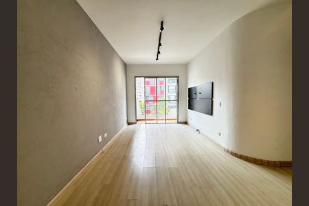 Apartamento para alugar com 76m², 3 quartos e 1 vaga Apartamento para alugar com 76m², 3 quartos e 1 vagaSala