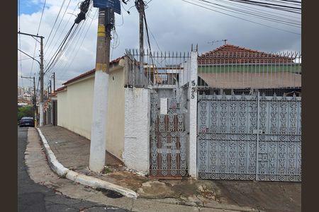 Casa para alugar com 60m², 1 quarto e sem vaga Casa para alugar com 60m², 1 quarto e sem vagaFachada