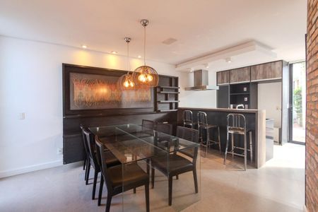 Casa de condomínio à venda com 245m², 3 quartos e 2 vagas Casa de condomínio à venda com 245m², 3 quartos e 2 vagasCozinha