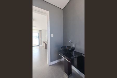 Casa de condomínio à venda com 245m², 3 quartos e 2 vagas Casa de condomínio à venda com 245m², 3 quartos e 2 vagasLavabo 2