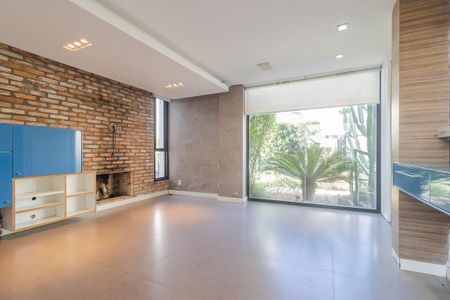 Casa de condomínio à venda com 245m², 3 quartos e 2 vagas Casa de condomínio à venda com 245m², 3 quartos e 2 vagasSala