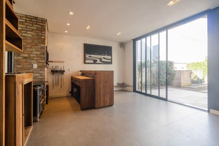 Casa de condomínio à venda com 245m², 3 quartos e 2 vagas Casa de condomínio à venda com 245m², 3 quartos e 2 vagasÁrea comum