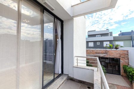 Casa de condomínio à venda com 245m², 3 quartos e 2 vagas Casa de condomínio à venda com 245m², 3 quartos e 2 vagasSuíte 1