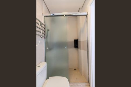 Casa de condomínio à venda com 245m², 3 quartos e 2 vagas Casa de condomínio à venda com 245m², 3 quartos e 2 vagasBanheiro da Suíte 1