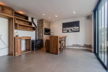 Casa de condomínio à venda com 245m², 3 quartos e 2 vagas Casa de condomínio à venda com 245m², 3 quartos e 2 vagasÁrea comum