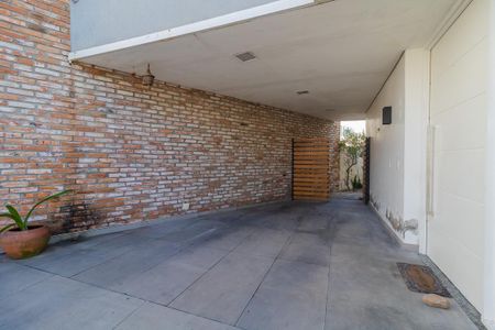 Casa de condomínio à venda com 245m², 3 quartos e 2 vagas Casa de condomínio à venda com 245m², 3 quartos e 2 vagasÁrea comum