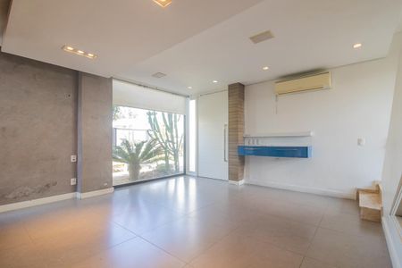 Casa de condomínio à venda com 245m², 3 quartos e 2 vagas Casa de condomínio à venda com 245m², 3 quartos e 2 vagasSala