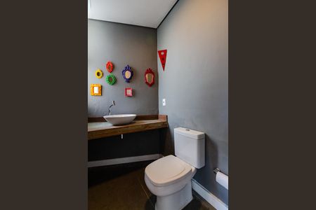 Casa de condomínio à venda com 245m², 3 quartos e 2 vagas Casa de condomínio à venda com 245m², 3 quartos e 2 vagasChurrasqueira