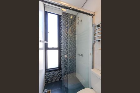 Casa de condomínio à venda com 245m², 3 quartos e 2 vagas Casa de condomínio à venda com 245m², 3 quartos e 2 vagasBanheiro da Suíte 2