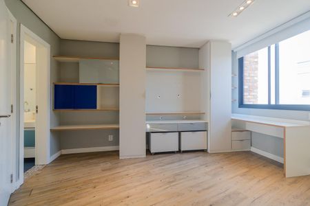 Casa de condomínio à venda com 245m², 3 quartos e 2 vagas Casa de condomínio à venda com 245m², 3 quartos e 2 vagasSuíte 2