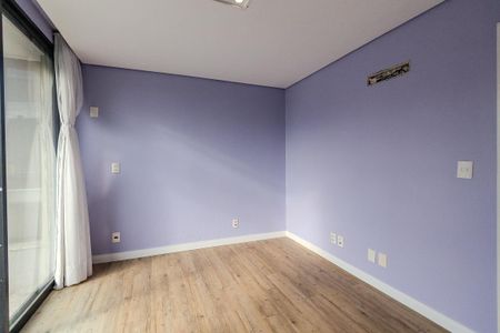 Casa de condomínio à venda com 245m², 3 quartos e 2 vagas Casa de condomínio à venda com 245m², 3 quartos e 2 vagasSuíte 1