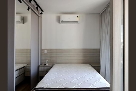 Studio para alugar com 30m², 1 quarto e 1 vaga Studio para alugar com 30m², 1 quarto e 1 vagaStudio