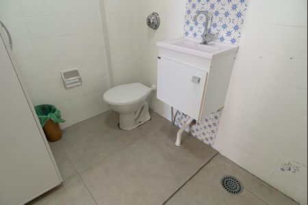 Banheiro de kitnet/studio à venda com 1 quarto, 30m² em Jardim Paulista, São Paulo