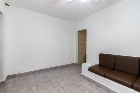 Casa para alugar com 110m², 2 quartos e sem vaga Casa para alugar com 110m², 2 quartos e sem vagaSala