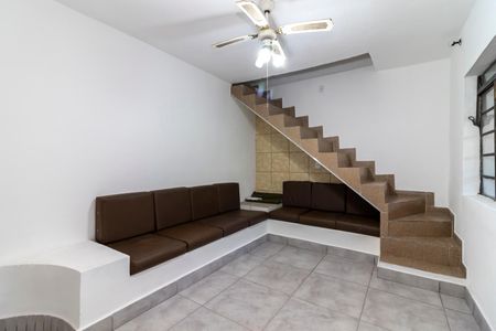 Casa para alugar com 110m², 2 quartos e sem vaga Casa para alugar com 110m², 2 quartos e sem vagaSala