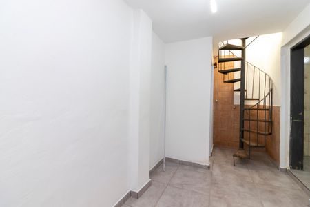 Casa para alugar com 110m², 2 quartos e sem vaga Casa para alugar com 110m², 2 quartos e sem vagaÁrea de Serviço