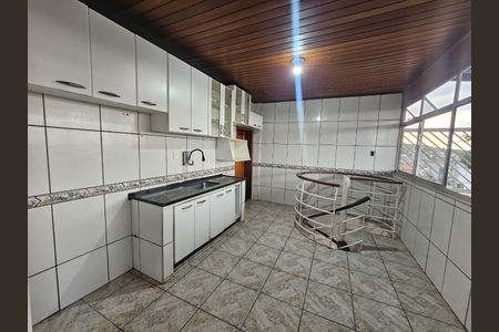 Cozinha de apartamento à venda com 3 quartos, 120m² em Amazonas, Contagem