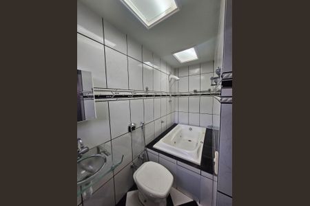 Apartamento à venda com 120m², 3 quartos e 1 vaga Apartamento à venda com 120m², 3 quartos e 1 vagaBanheiro