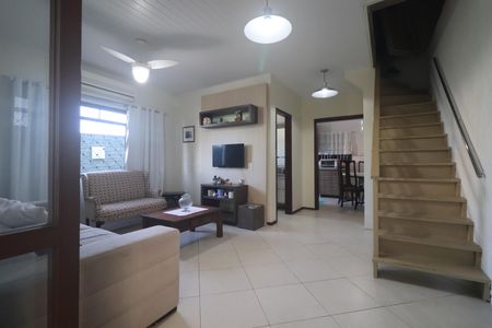 Sala de casa à venda com 3 quartos, 140m² em Ouro Branco, Novo Hamburgo