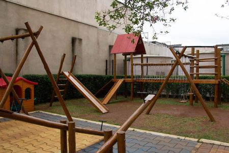 Apartamento para alugar com 27m², 1 quarto e sem vaga Apartamento para alugar com 27m², 1 quarto e sem vagaÁrea comum - Playground
