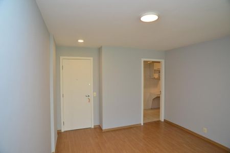 Apartamento para alugar com 105m², 2 quartos e 2 vagas Apartamento para alugar com 105m², 2 quartos e 2 vagasSala