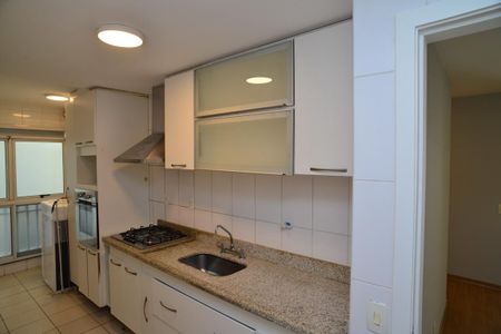 Apartamento para alugar com 105m², 2 quartos e 2 vagas Apartamento para alugar com 105m², 2 quartos e 2 vagasCozinha