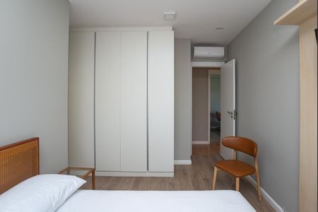 Apartamento para alugar com 96m², 2 quartos e 2 vagas Apartamento para alugar com 96m², 2 quartos e 2 vagasSuíte