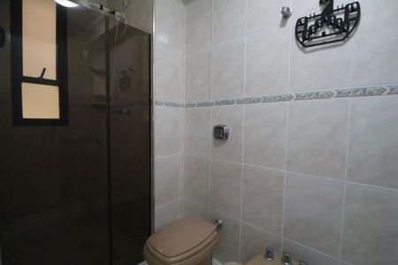 Apartamento para alugar com 220m², 4 quartos e 3 vagasBanheiro Suíte 3