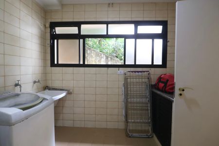 Apartamento para alugar com 220m², 4 quartos e 3 vagasÁrea de Serviço