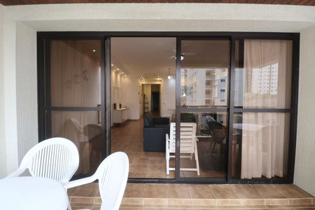 Apartamento para alugar com 220m², 4 quartos e 3 vagasVaranda