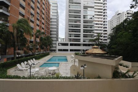 Apartamento para alugar com 220m², 4 quartos e 3 vagasÁrea comum