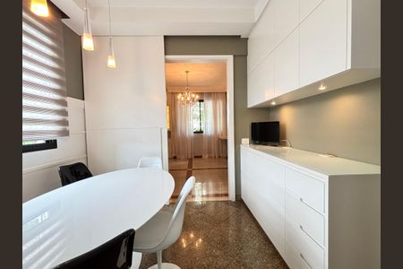 Apartamento para alugar com 200m², 4 quartos e 3 vagas Apartamento para alugar com 200m², 4 quartos e 3 vagasCopa