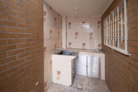 Casa para alugar com 100m², 2 quartos e sem vagaÁrea de Serviço