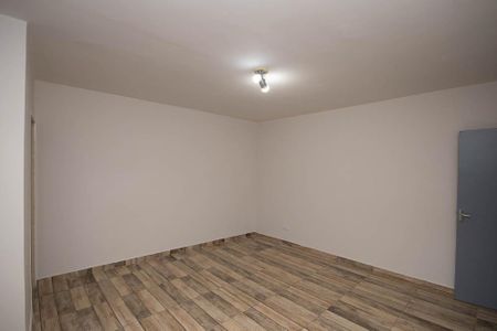 Suíte de casa para alugar com 2 quartos, 100m² em Jardim Brasil (zona Norte), São Paulo