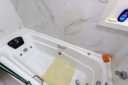 Apartamento à venda com 76m², 2 quartos e 2 vagasBanheiro da Suíte 2