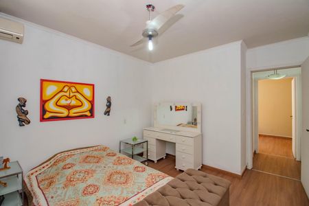 Quarto 2 de apartamento para alugar com 2 quartos, 99m² em Bom Fim, Porto Alegre