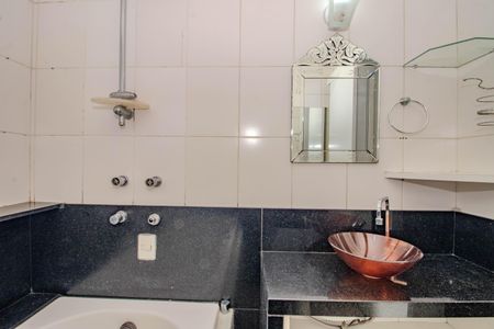 Apartamento à venda com 99m², 2 quartos e 1 vagaBanheiro social
