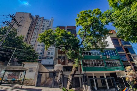 Apartamento à venda com 99m², 2 quartos e 1 vagaFachada