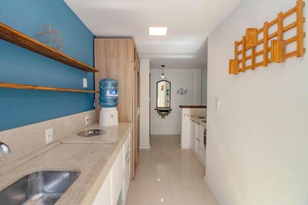 Apartamento à venda com 99m², 2 quartos e 1 vagaCozinha e Área de Serviço