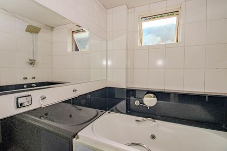 Apartamento à venda com 99m², 2 quartos e 1 vagaBanheiro social