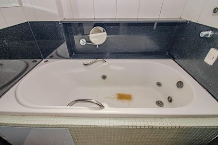 Apartamento à venda com 99m², 2 quartos e 1 vagaBanheiro social