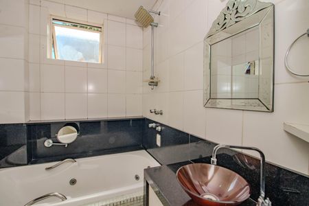 Apartamento à venda com 99m², 2 quartos e 1 vagaBanheiro social