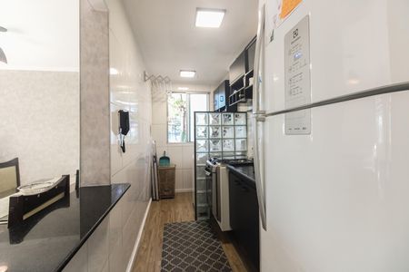 Cozinha  de apartamento à venda com 2 quartos, 52m² em Penha de França, São Paulo