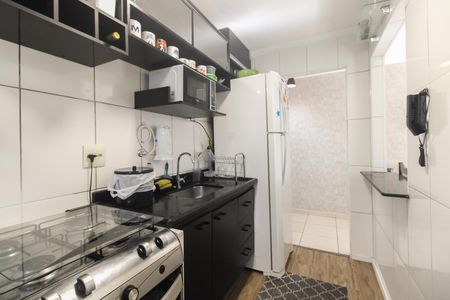 Cozinha  de apartamento à venda com 2 quartos, 52m² em Penha de França, São Paulo